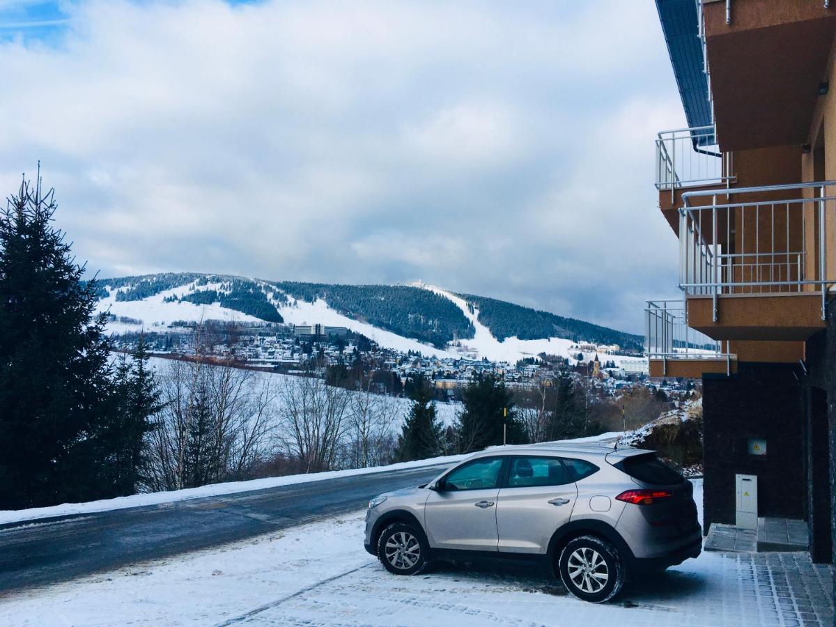 Apartmany Na Vyhledech Loucna pod Klinovcem Luaran gambar